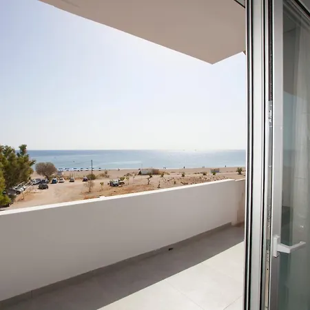 The Azure Blue Апартаменты *